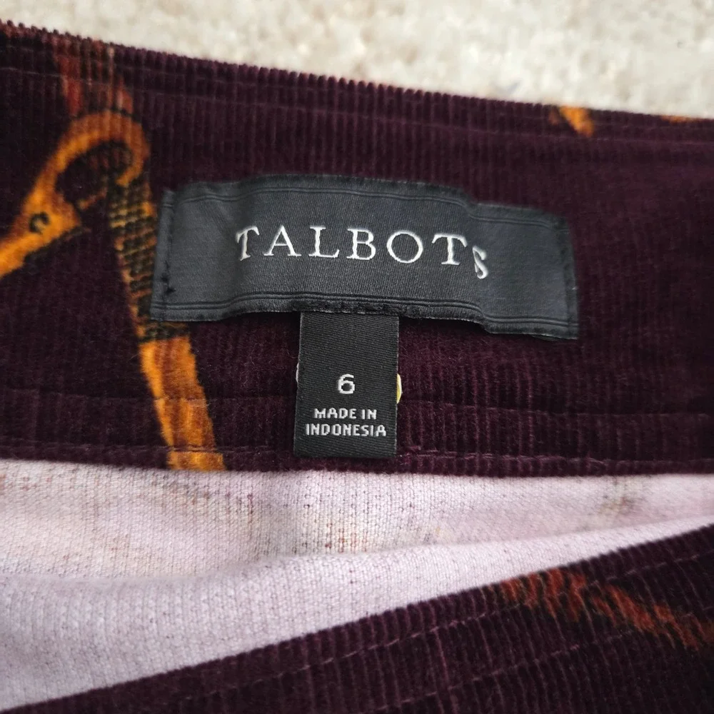 Talbots Womens Burgundy Corduroy Equestrian Chain Print Mini Skirt Size 6
